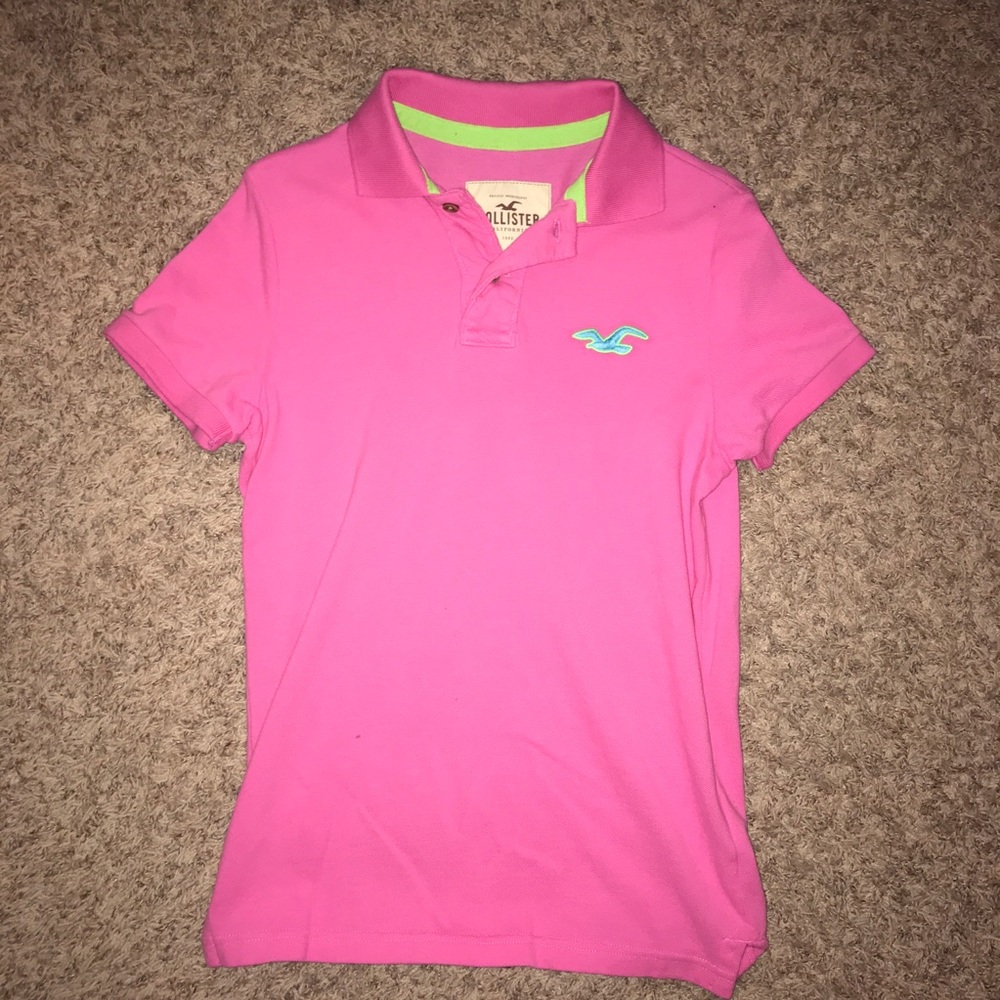 pink polo shirt