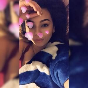 Meet your Posher, Julissa