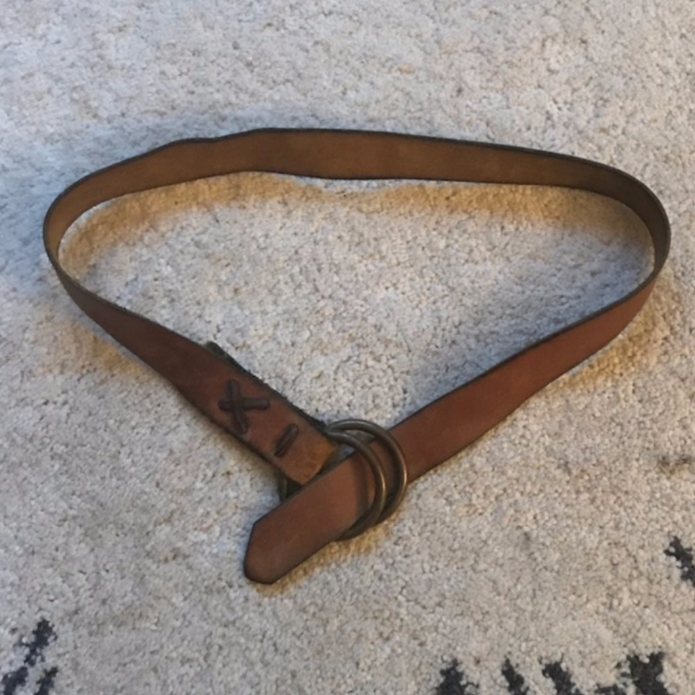 Vintage leather loop belt