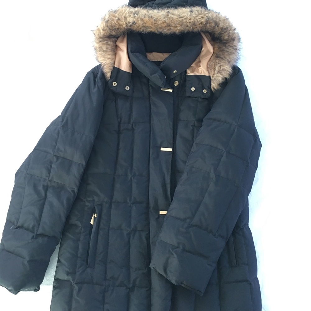 Liz Claiborne Down winter coat. Size M