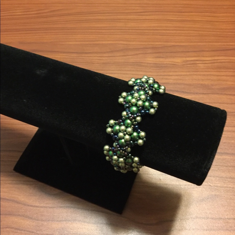 Swarovski Crystal Pearl Beaded Bracelet B12
