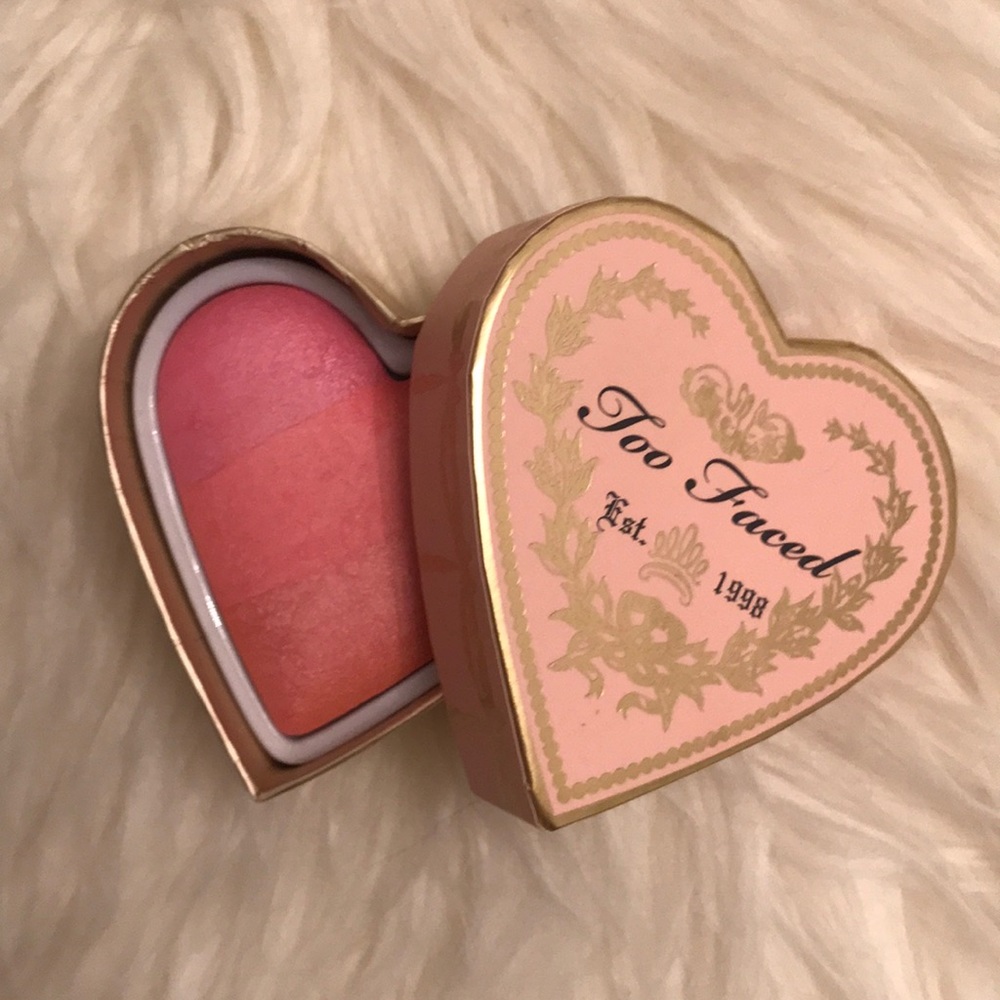 Too Faced blush
