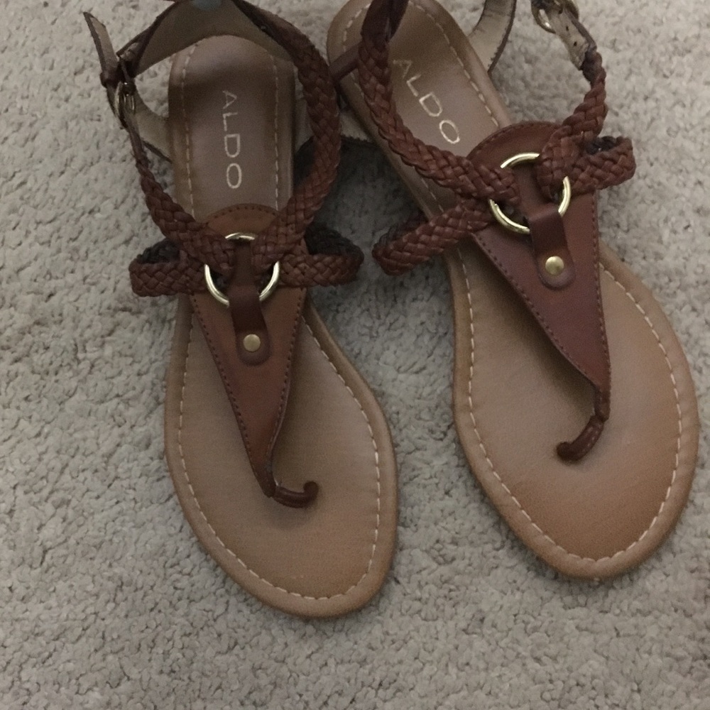 Aldo sandals barely worn