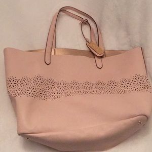 Large tote