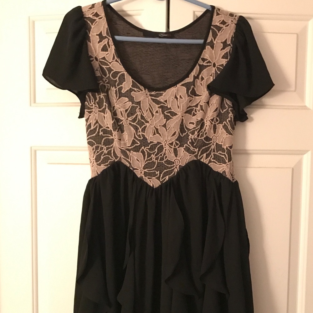 Black and cream flower flowy short dress