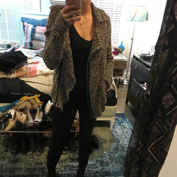 🎉HP 11/27🎉 Free People Sweater Jacket - Picture 2 of 8