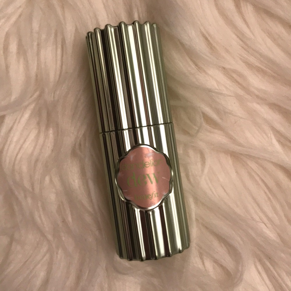 Benefit liquid blush