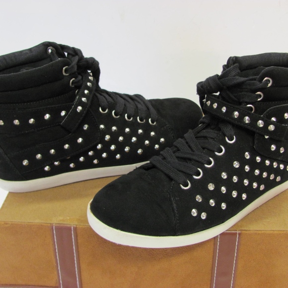 Darlling Athletic Shoes - Picture 2 of 8