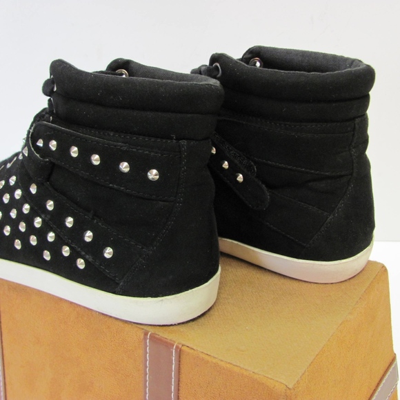 Darlling Athletic Shoes - Picture 6 of 8