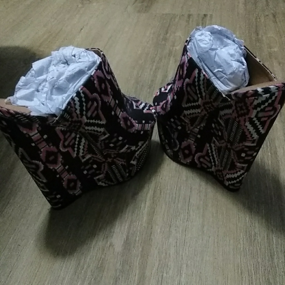 Wedge shoes - Picture 3 of 4