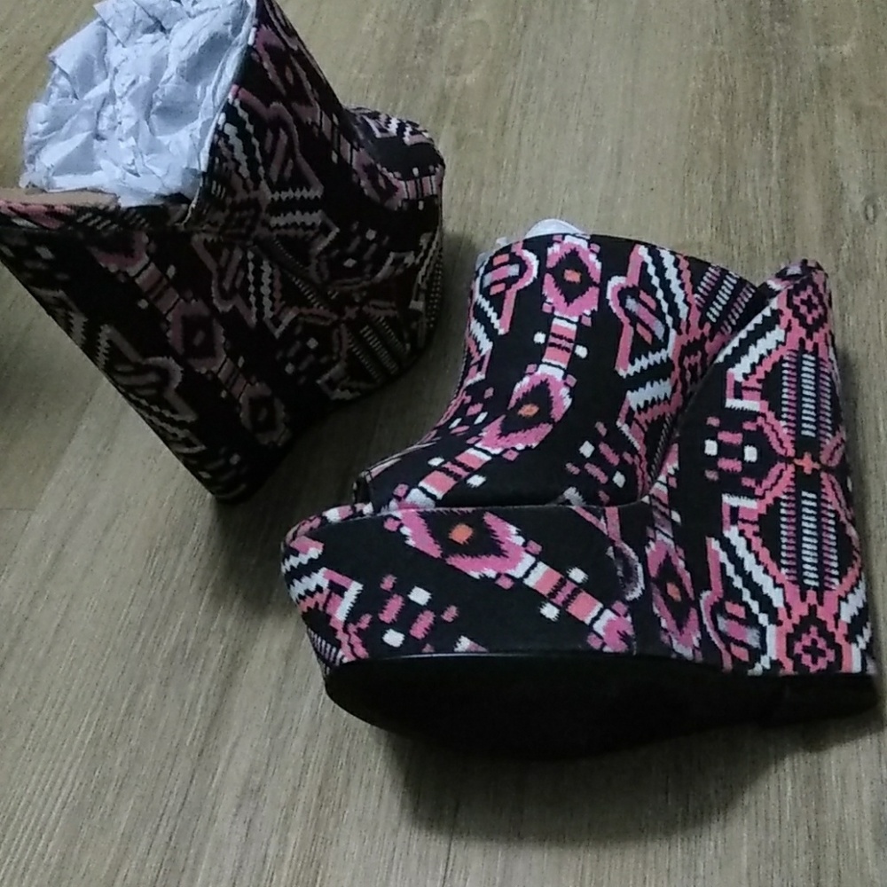 Wedge shoes - Picture 4 of 4