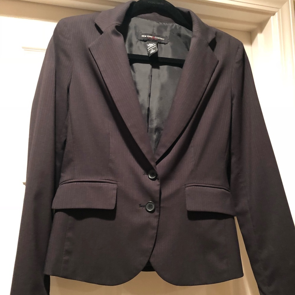 Women’s suit jacket and crop pants