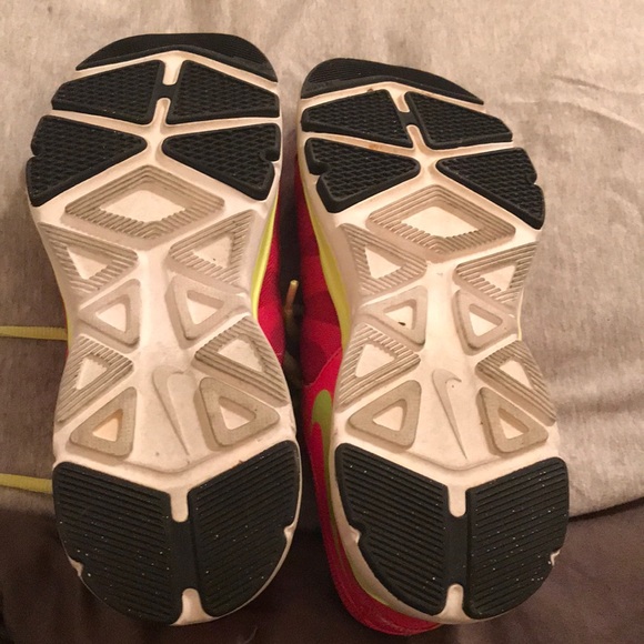 Nike Shoes - Picture 5 of 5