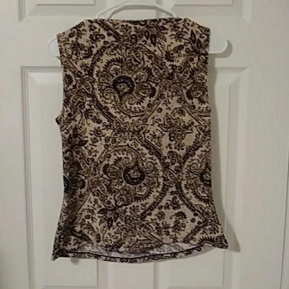 Top - Picture 2 of 3