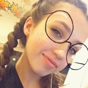 Meet your Posher, Izzy