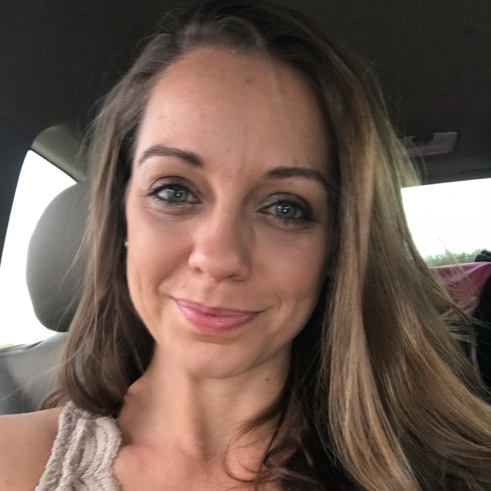 Meet your Posher, Nicole