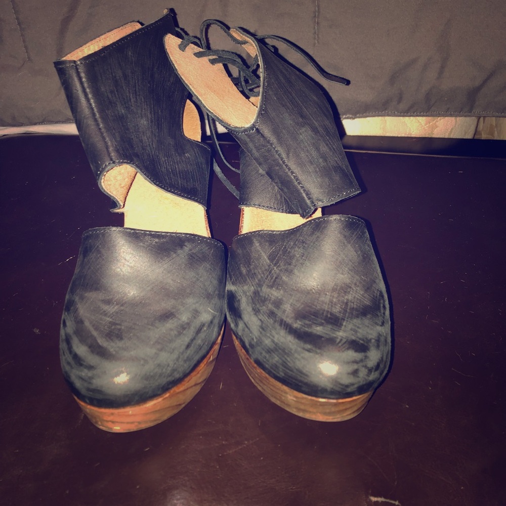 Free People clog
