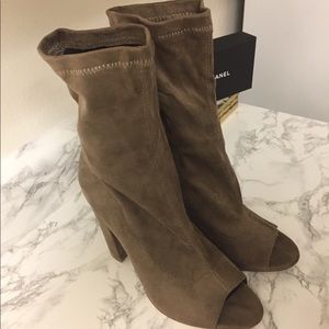 Windsor Taupe Open toe Booties
