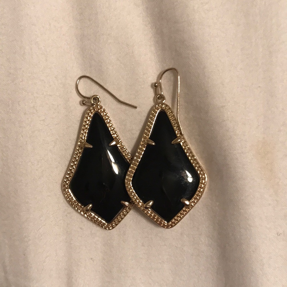 Black Kendra Scott earrings