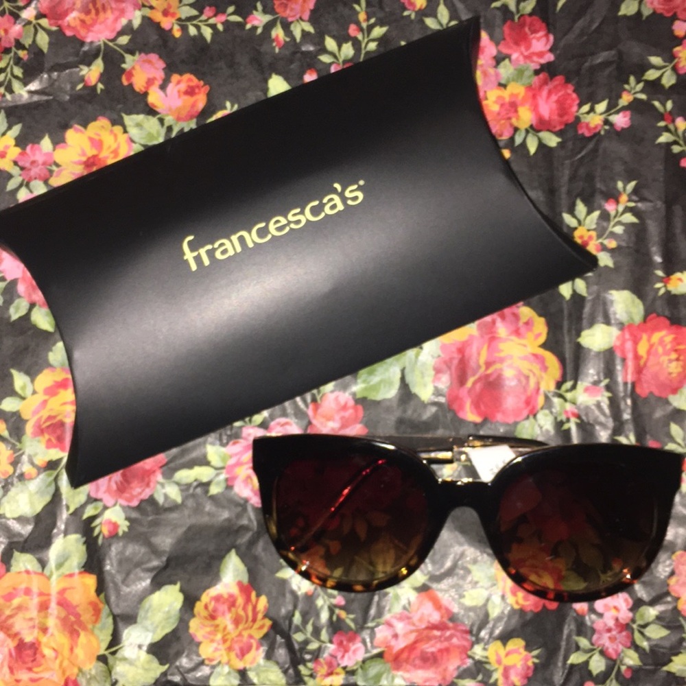 NEW! Faux Horn sunglasses!