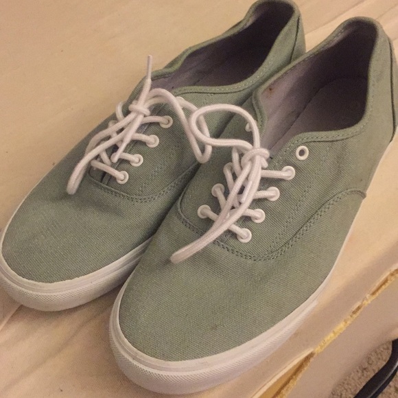 Old Navy Shoes Size 11 - Picture 1 of 1