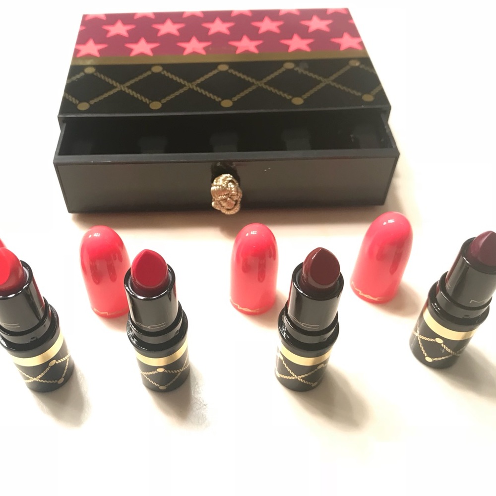 🔥MAC NUTCRACKER LIP KIT🔥NWT🔥