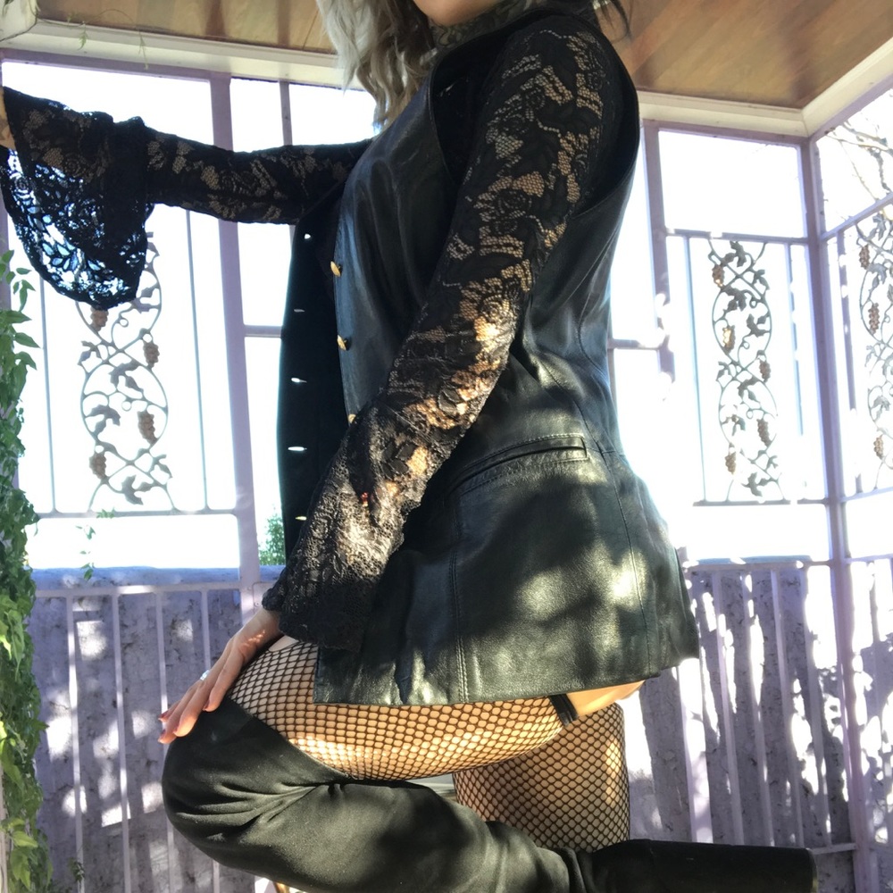 Totally 70s black lace top