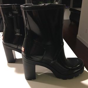 NWOT black Hunter Block Heeled Boots