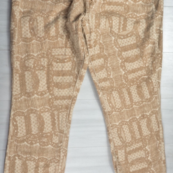 LUCKY Brand LEGEND Jeans Tan Lace Pattern 12/31 - Picture 7 of 8