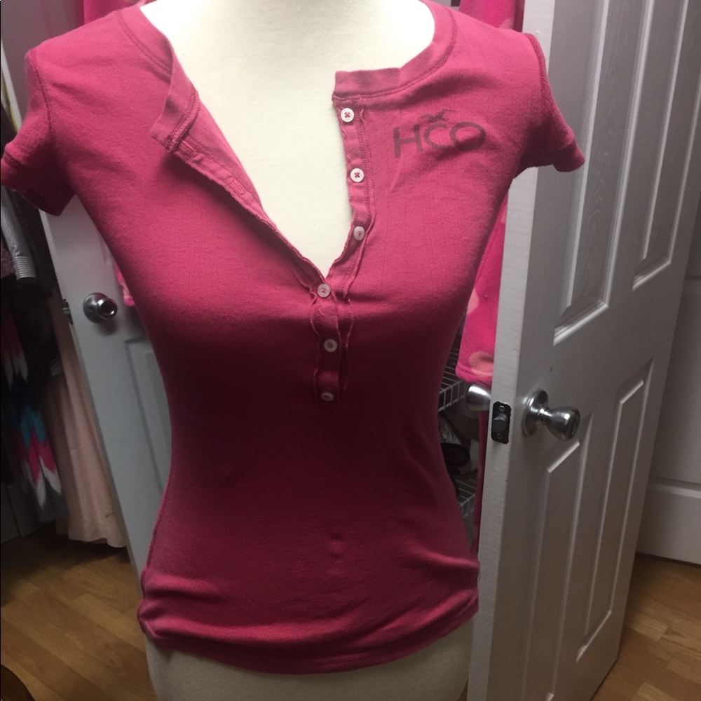 Hollister Tee