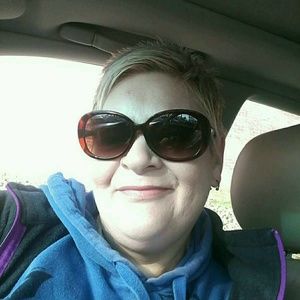 Meet your Posher, Candace