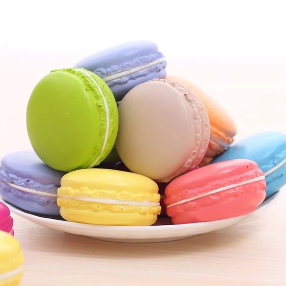Macaron Squishy - Picture 2 of 4