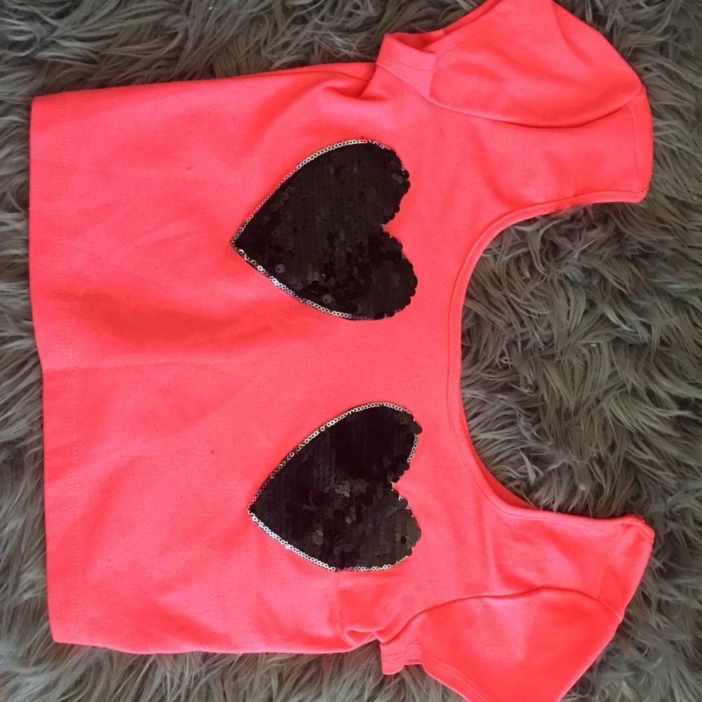 Junior crop top.