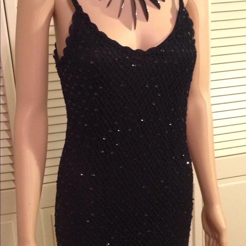 Dress - Picture 3 of 5