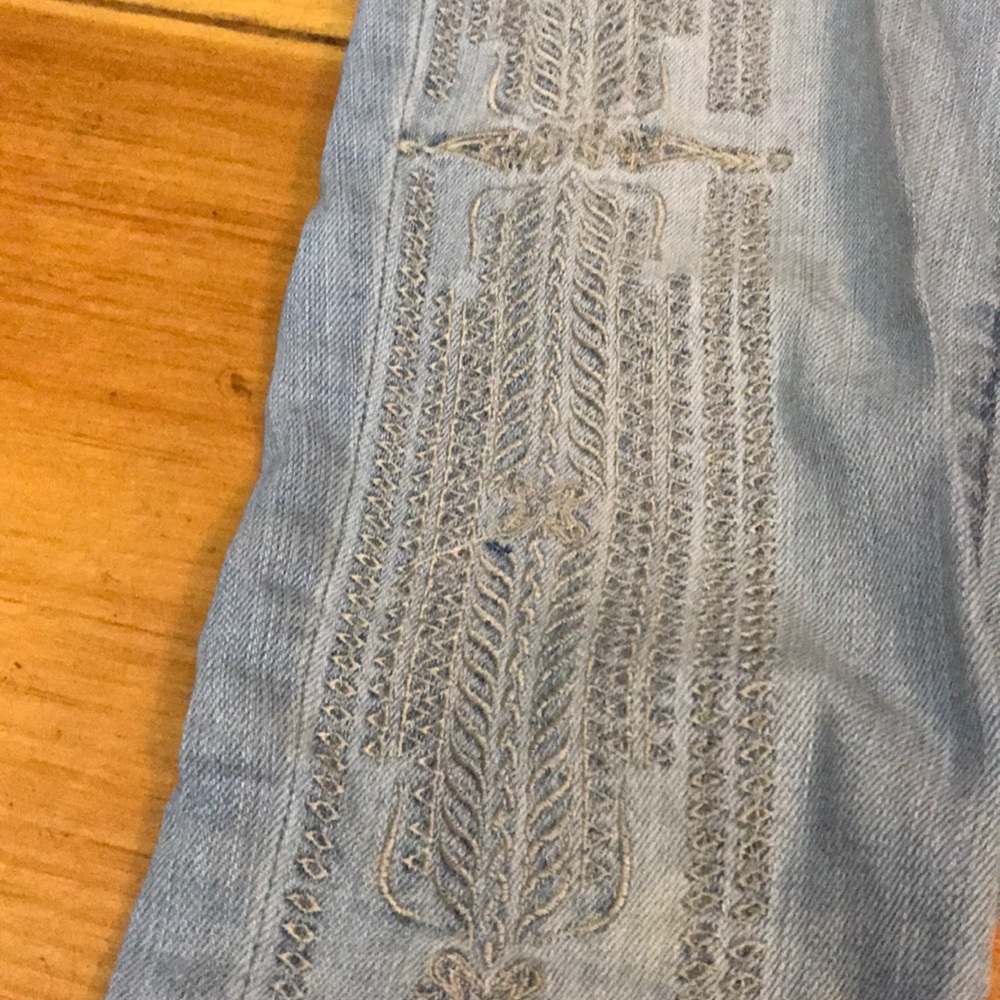Embroidered BlankNYC Slim Fit Ankle Crop Jeans
