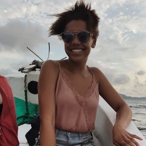 Meet your Posher, Jillian