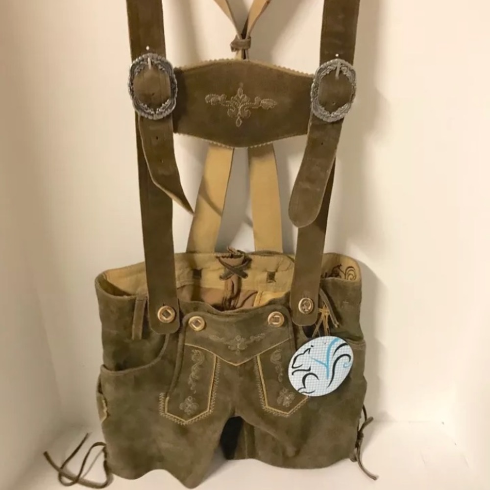 Women’s Marjo Suede Shorts w/ Removable Suspenders