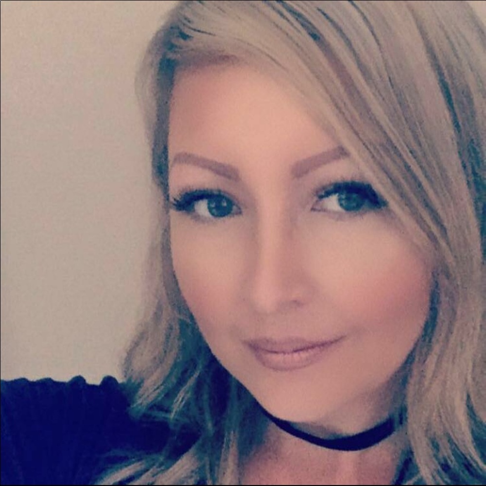 Meet your Posher, Lisa