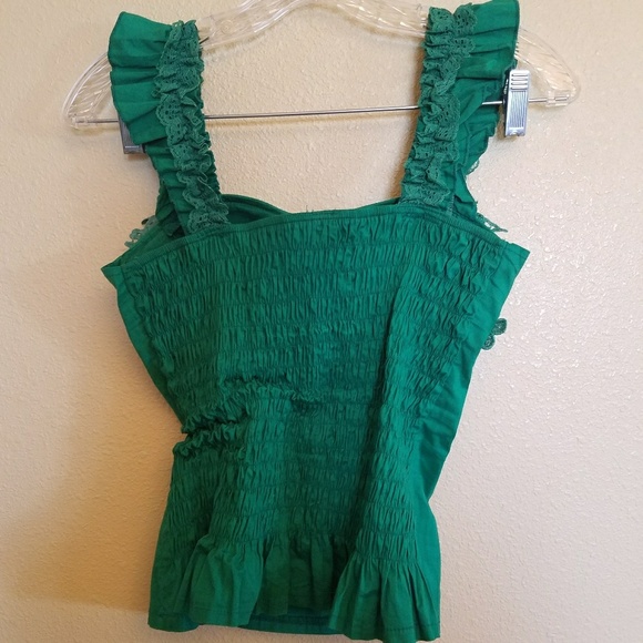 Green top - Picture 2 of 2