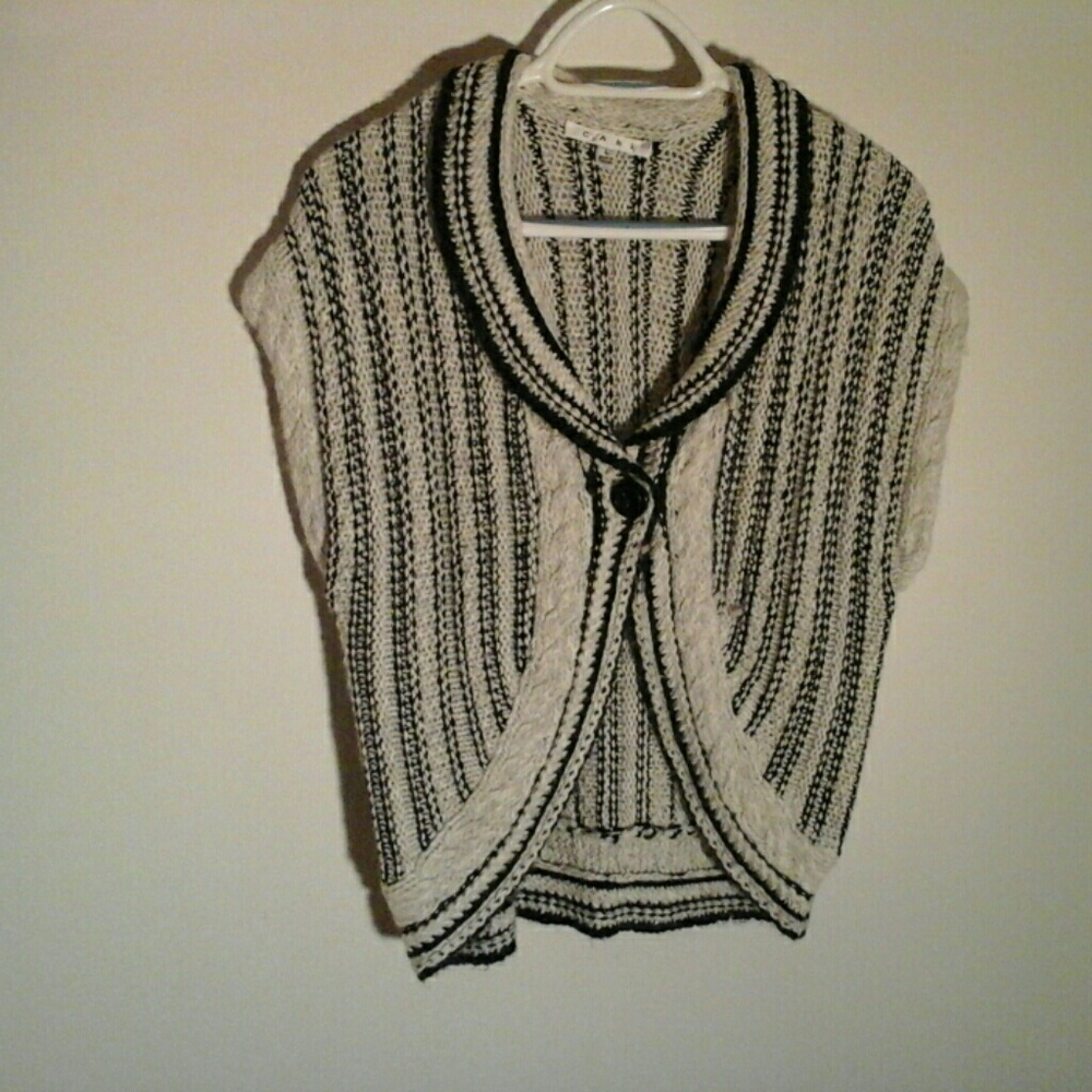 Vest /shrug