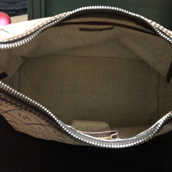 Dooney & Bourke médium purse - Picture 3 of 5