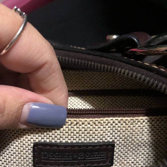 Dooney & Bourke médium purse - Picture 4 of 5