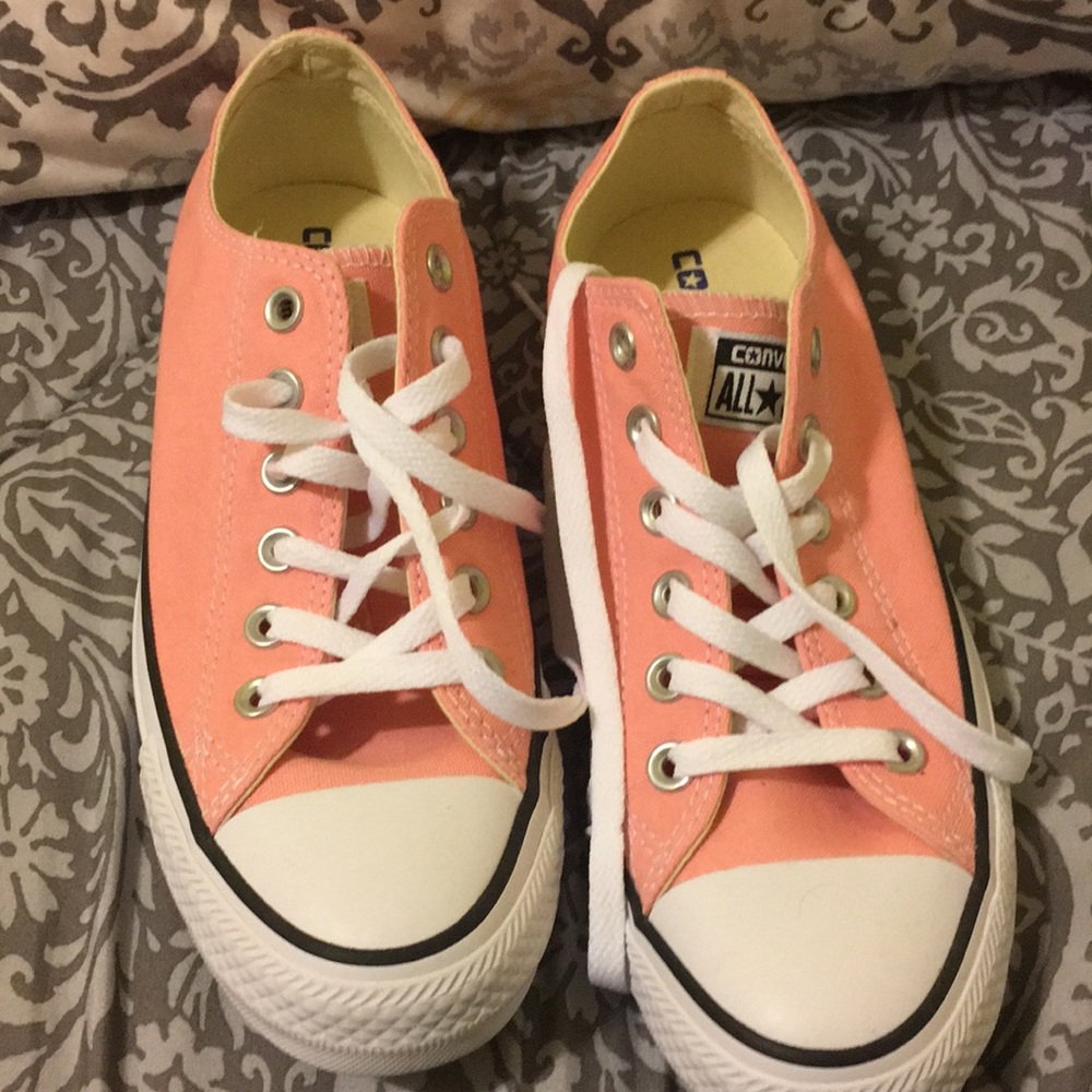 Women’s Converse Sneakers
