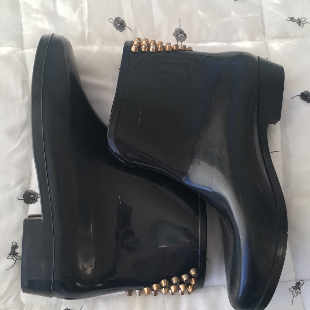 Short Rain Boots with Gold Stud detail