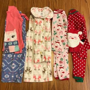 Carter’s 4T Christmas jammies!