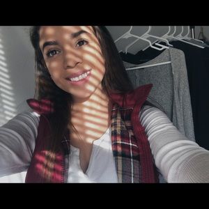 Meet your Posher, Alejandra