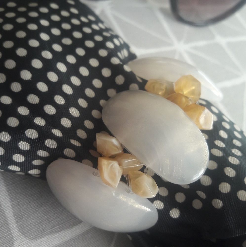 Off White and eggshell chunky bead bracelet
