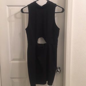 EUC Black Open Cut Out Women’s dress sz L