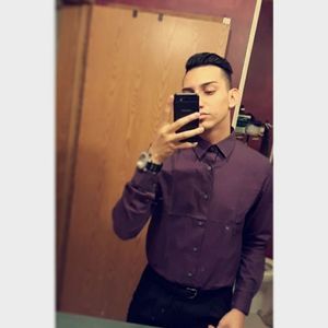 Meet your Posher, Aaron