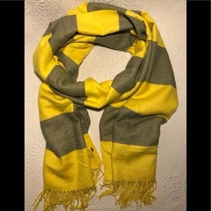 Gap yellow/grey striped scarf